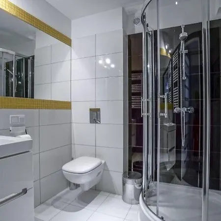 Zolty Apartment *