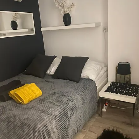 Apartment Zolty *